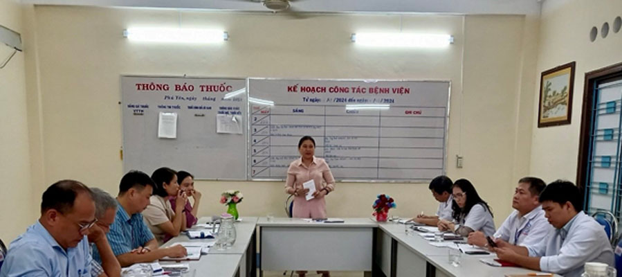 NÂNG CAO CHẤT LƯỢNG KHÁM, CHỮA BỆNH BHYT, THỰC HIỆN TỐT CÔNG TÁC CHĂM SÓC SỨC KHỎE NGƯỜI DÂN